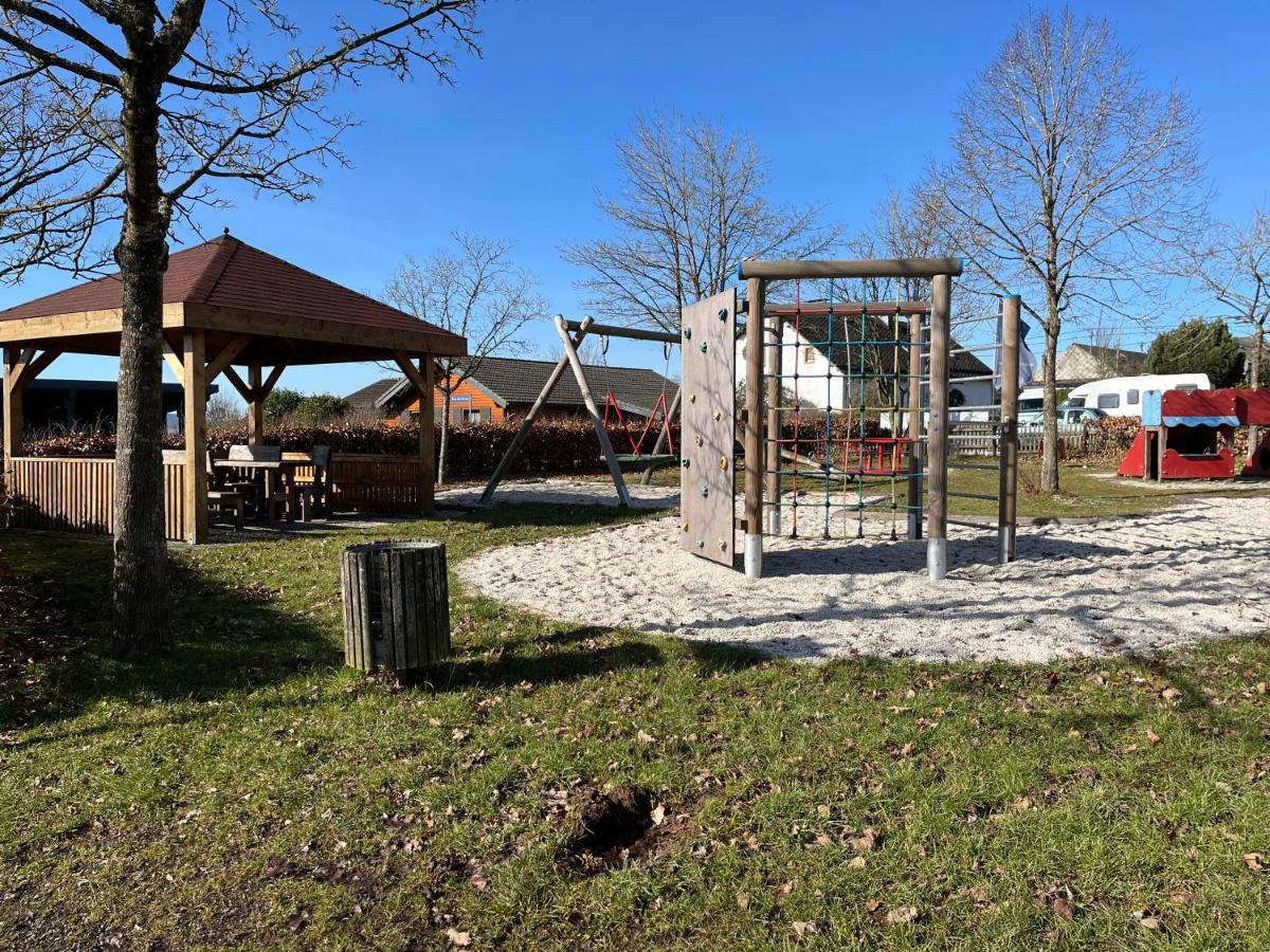 Wohnung Mit Panoramablick Gerolstein Bagian luar foto