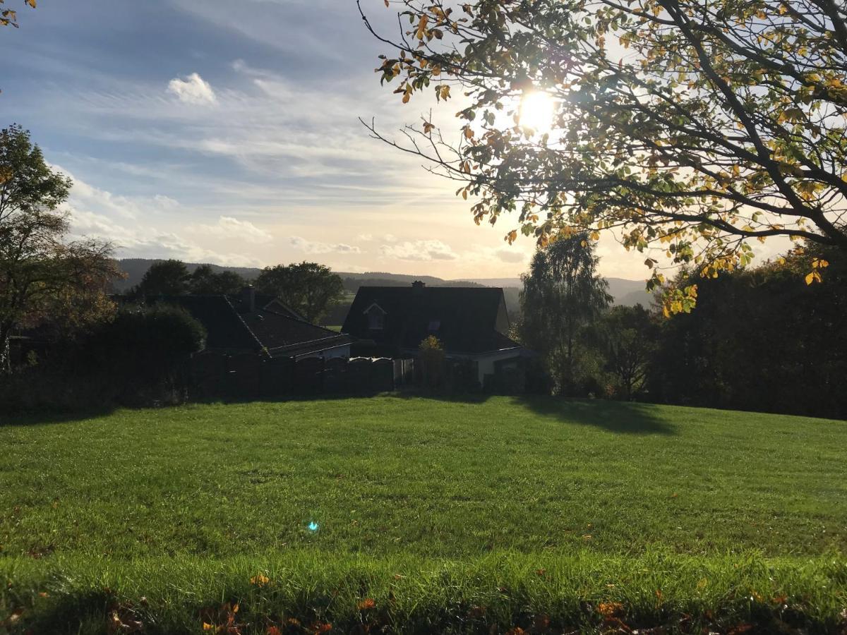 Wohnung Mit Panoramablick Gerolstein Bagian luar foto