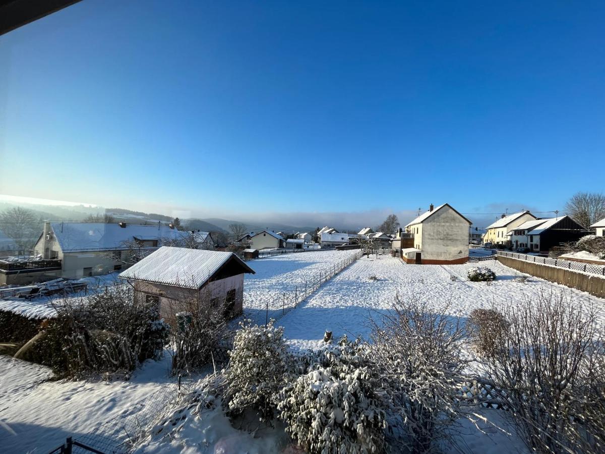 Wohnung Mit Panoramablick Gerolstein Bagian luar foto