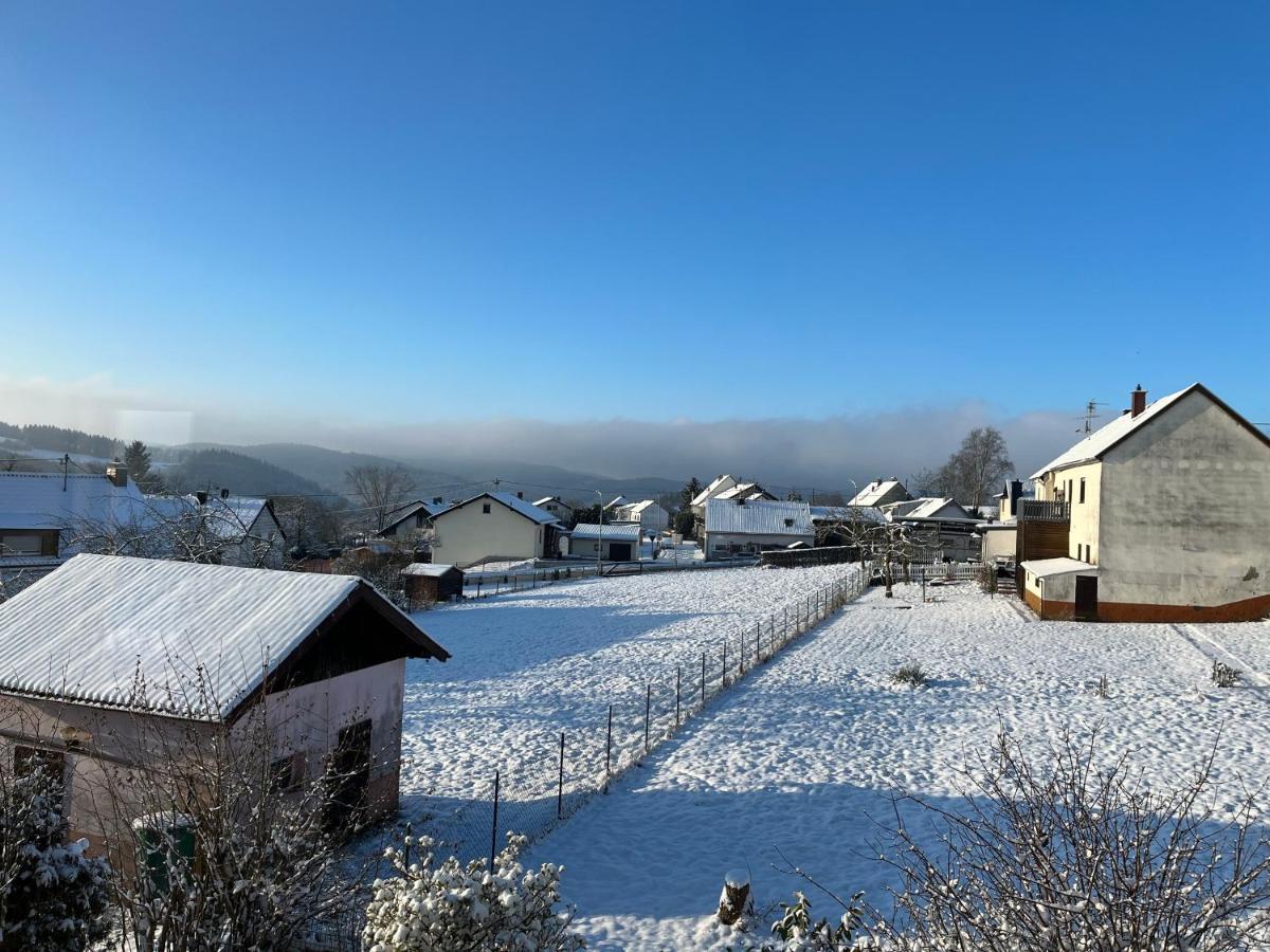 Wohnung Mit Panoramablick Gerolstein Bagian luar foto