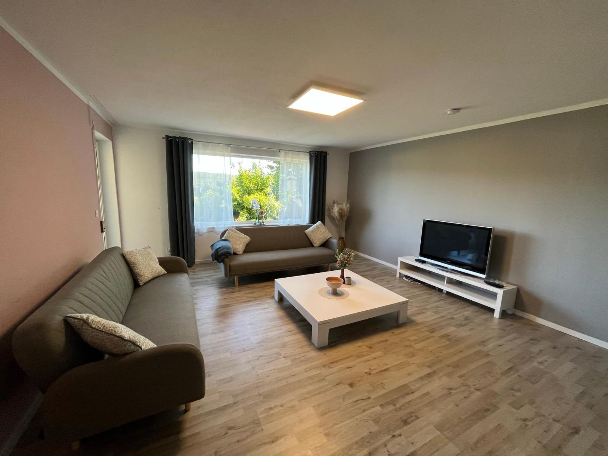 Wohnung Mit Panoramablick Gerolstein Bagian luar foto